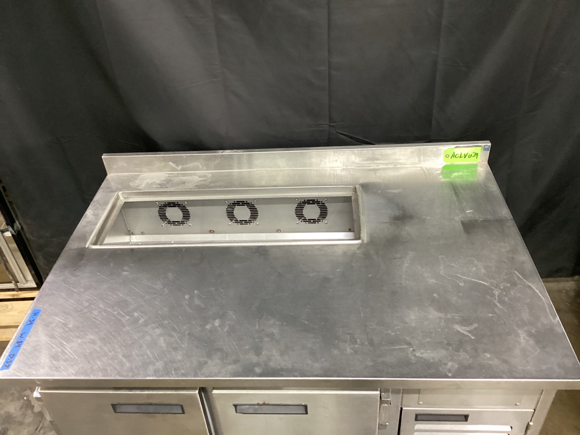 Wasserstrom C/C F781-01-27 Refrigerated Pizza Prep Table