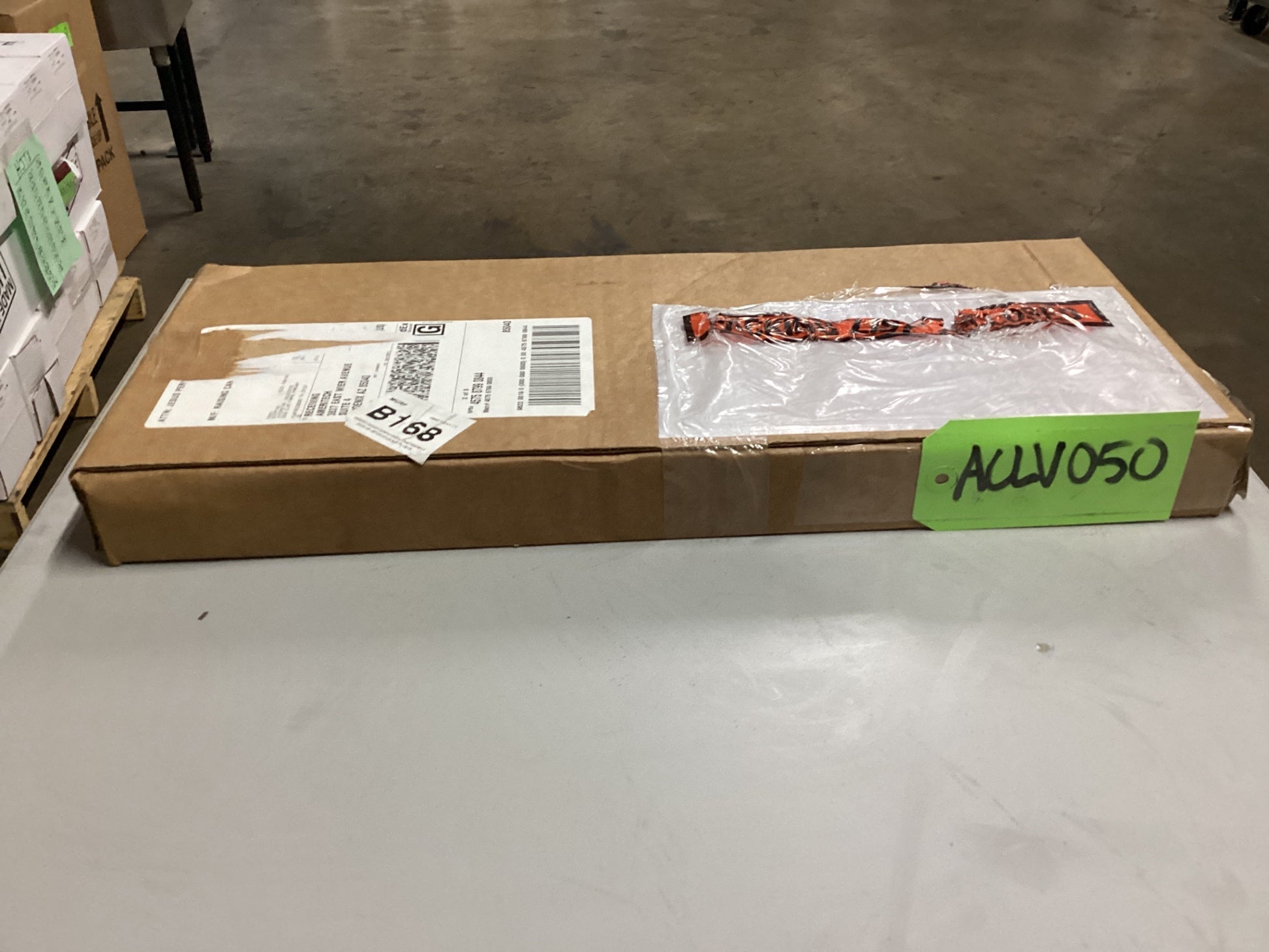 Metro 1WD18S S/S Single 18" Wall Mount Shelf Support