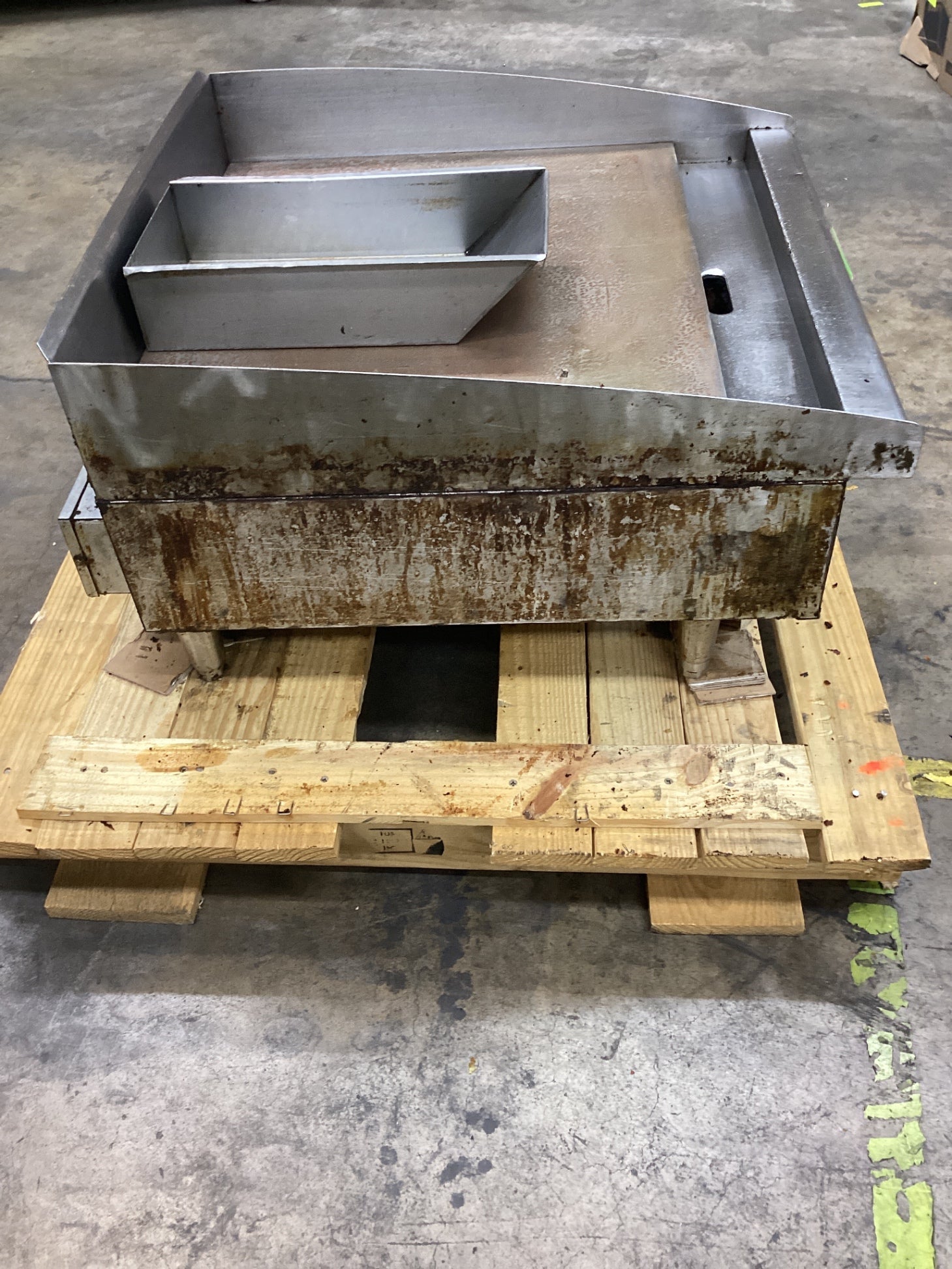 STAR 524TGF-PE50 Electric Griddle W/ 2 Control Knobs And Grease Trap
