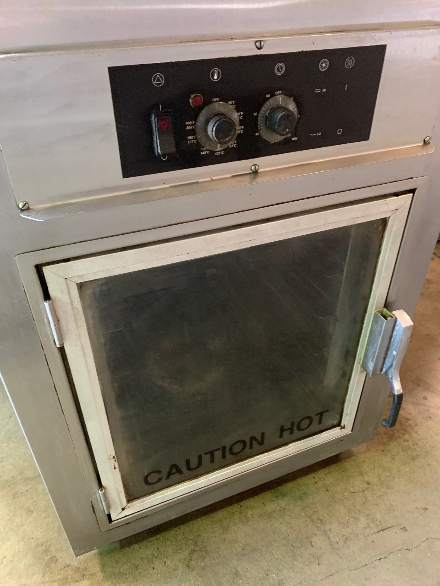 Nu-Vu UB-E5-5 Double Door Hot Holding Cabinet