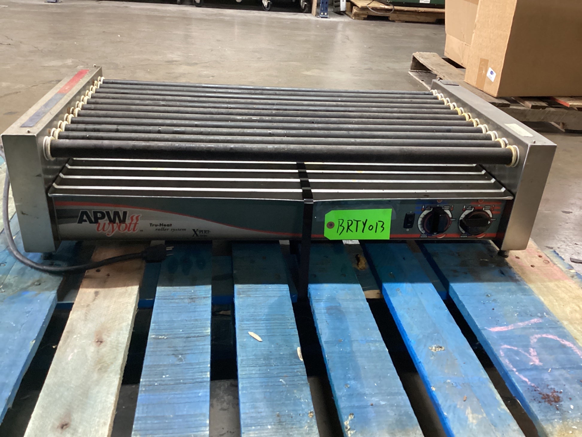 APW WYOTT HRS-50 Hot Dog Roller Grill