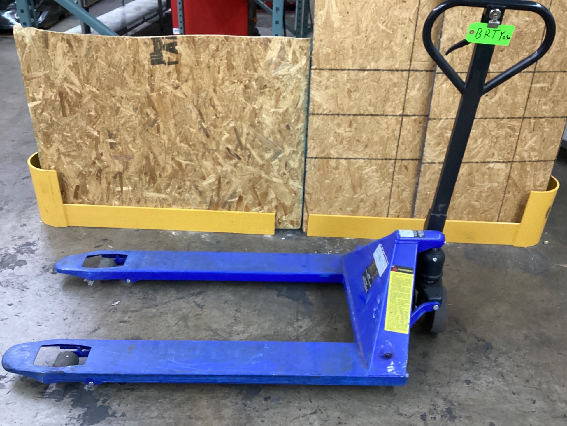 Grainger 12U124 Hand Hydraulic Pallet Truck 3800 LBS Capacity