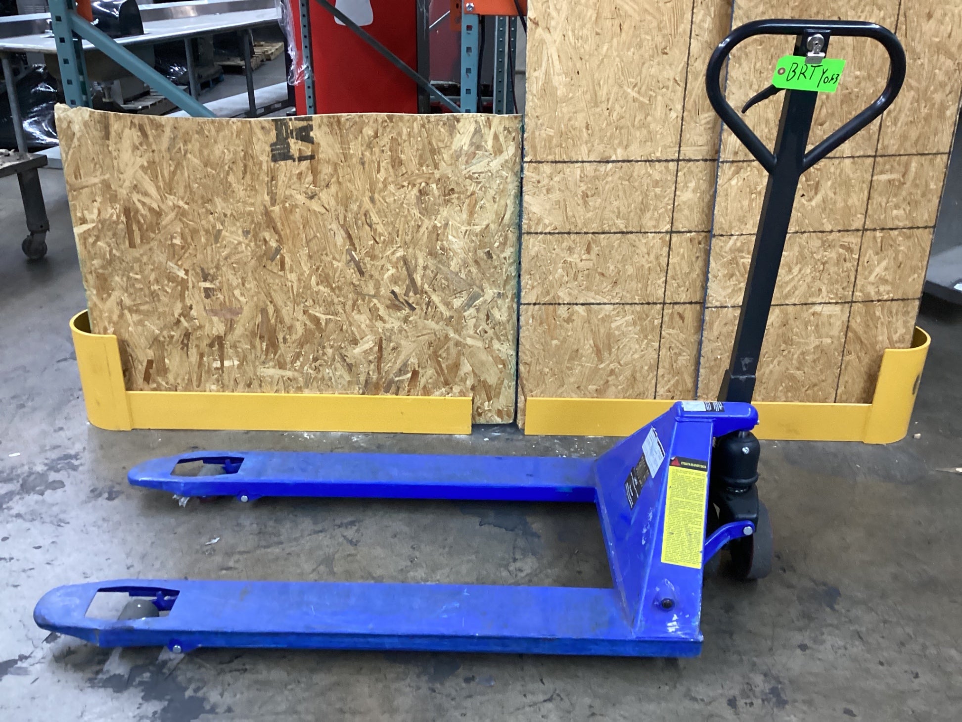 Grainger 12U124 Hand Hydraulic Pallet Truck 3800 LBS Capacity