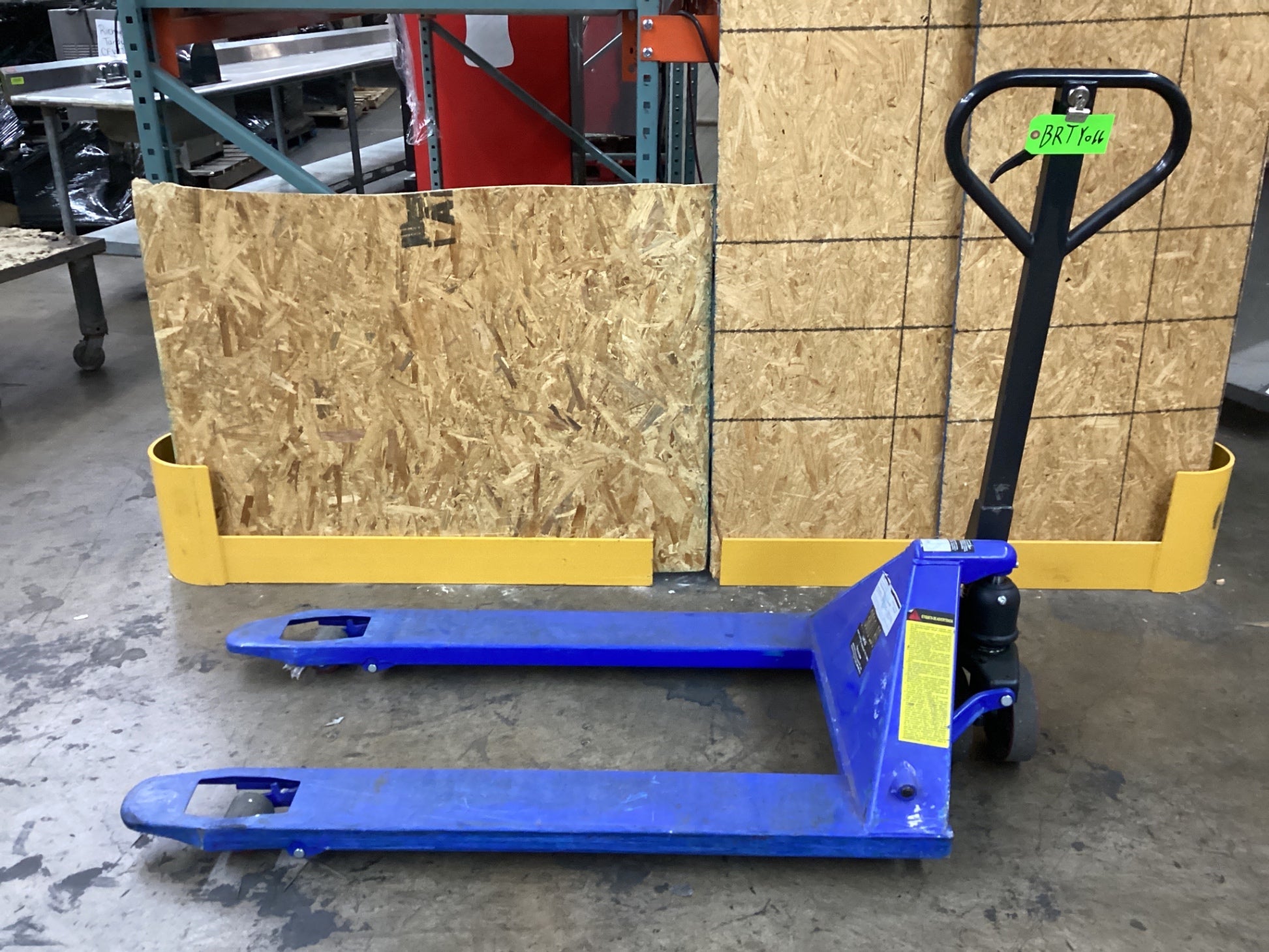 Grainger 12U124 Hand Hydraulic Pallet Truck 3800 LBS Capacity