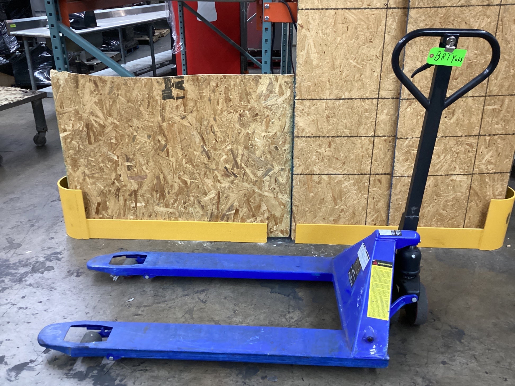 Grainger 12U124 Hand Hydraulic Pallet Truck 3800 LBS Capacity