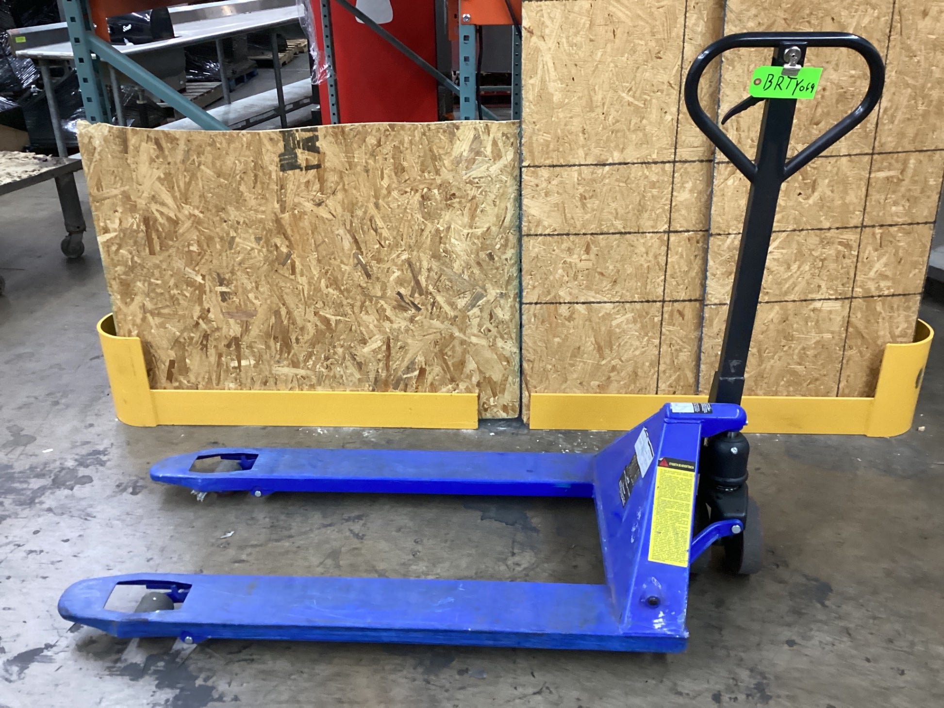 Grainger 12U124 Hand Hydraulic Pallet Truck 3800 LBS Capacity