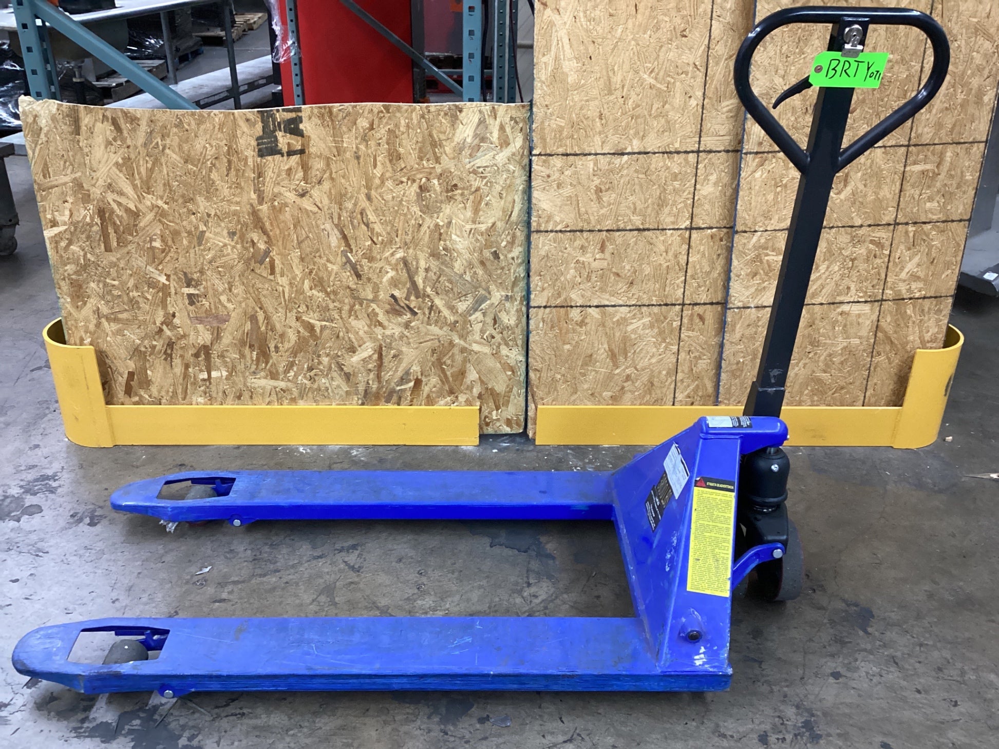 Grainger 12U124 Hand Hydraulic Pallet Truck 3800 LBS Capacity