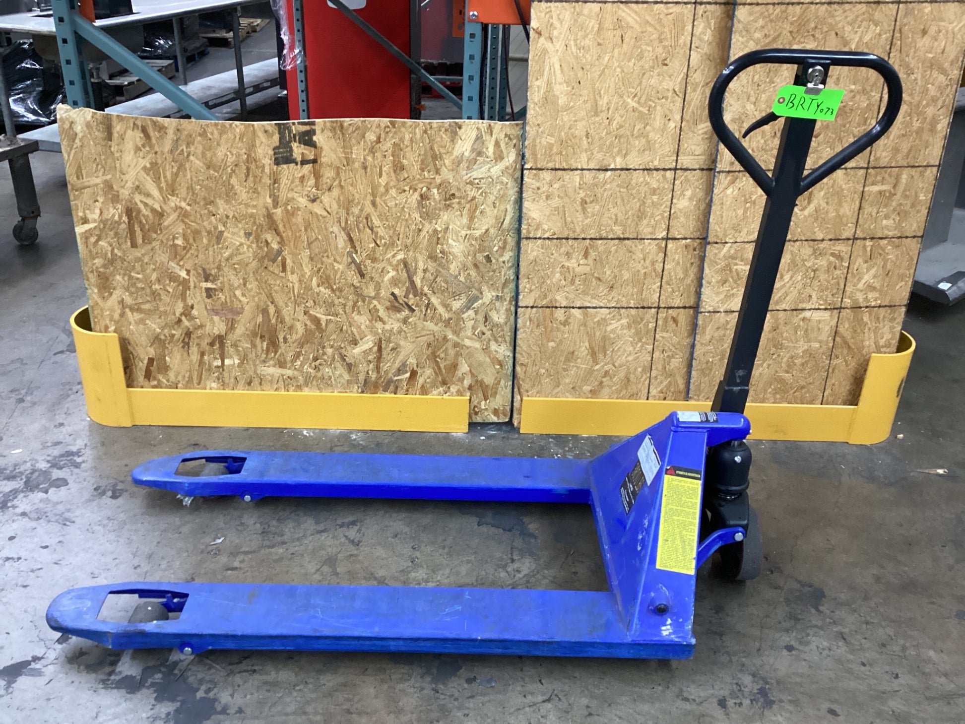 Grainger 12U124 Hand Hydraulic Pallet Truck 3800 LBS Capacity
