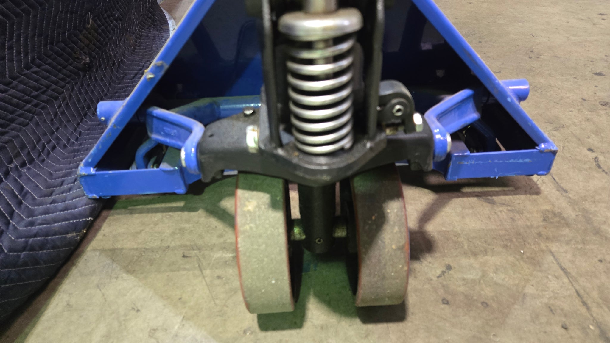 Grainger 12U124 Blue Hand Hydraulic Pallet jack