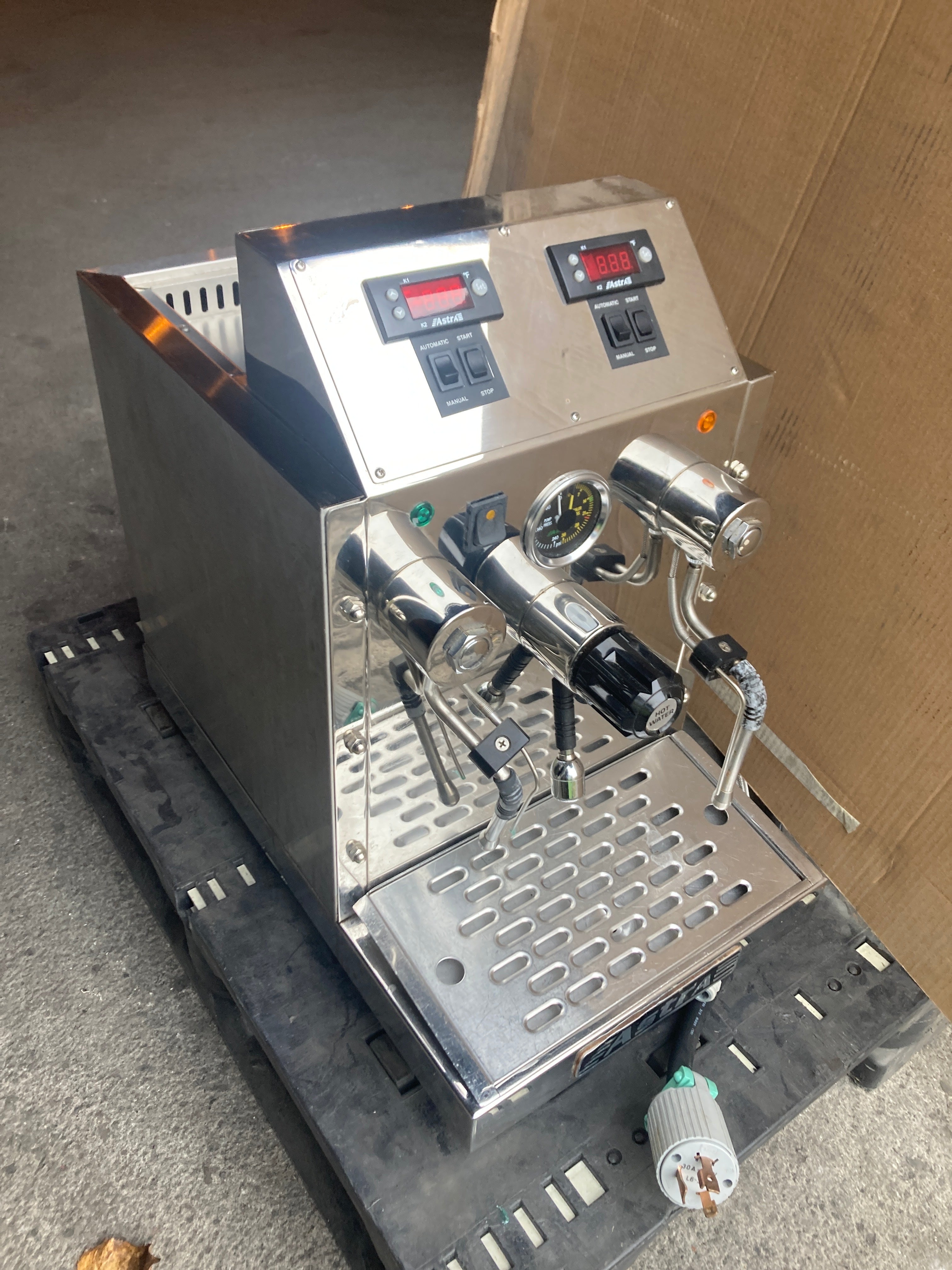 Astra STA4800 Milk Steamer Frother, Automatic Temperature Controlled, Countertop