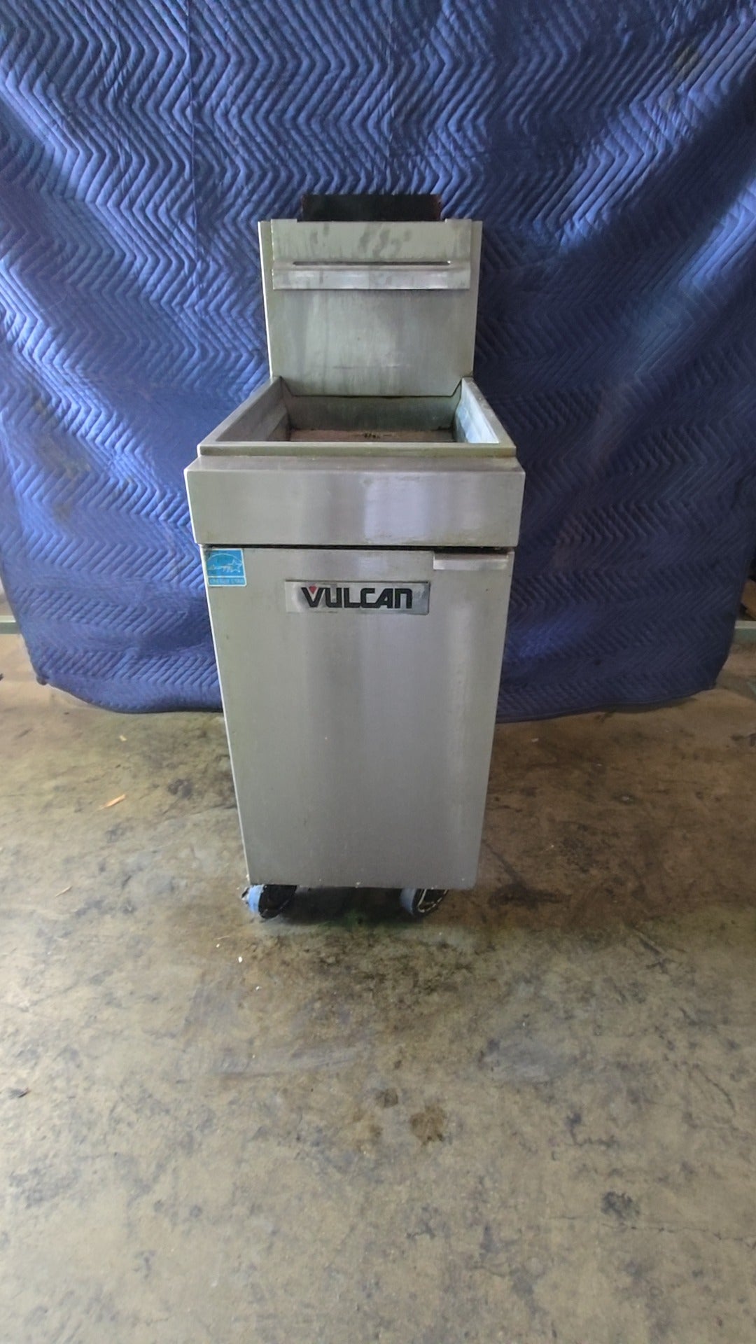 Vulcan SG45 Fryer, Commercial Gas Tube Fired Stainless Steel On Casters