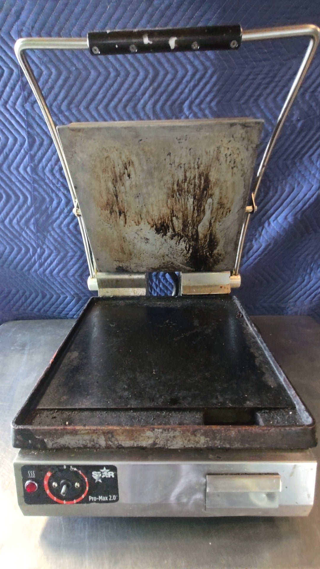STAR MFG. INTERNATIONAL INC. GST14 Panini Press, Commercial Pro-Max 2.0 Series 120V 1800W Flat Plate
