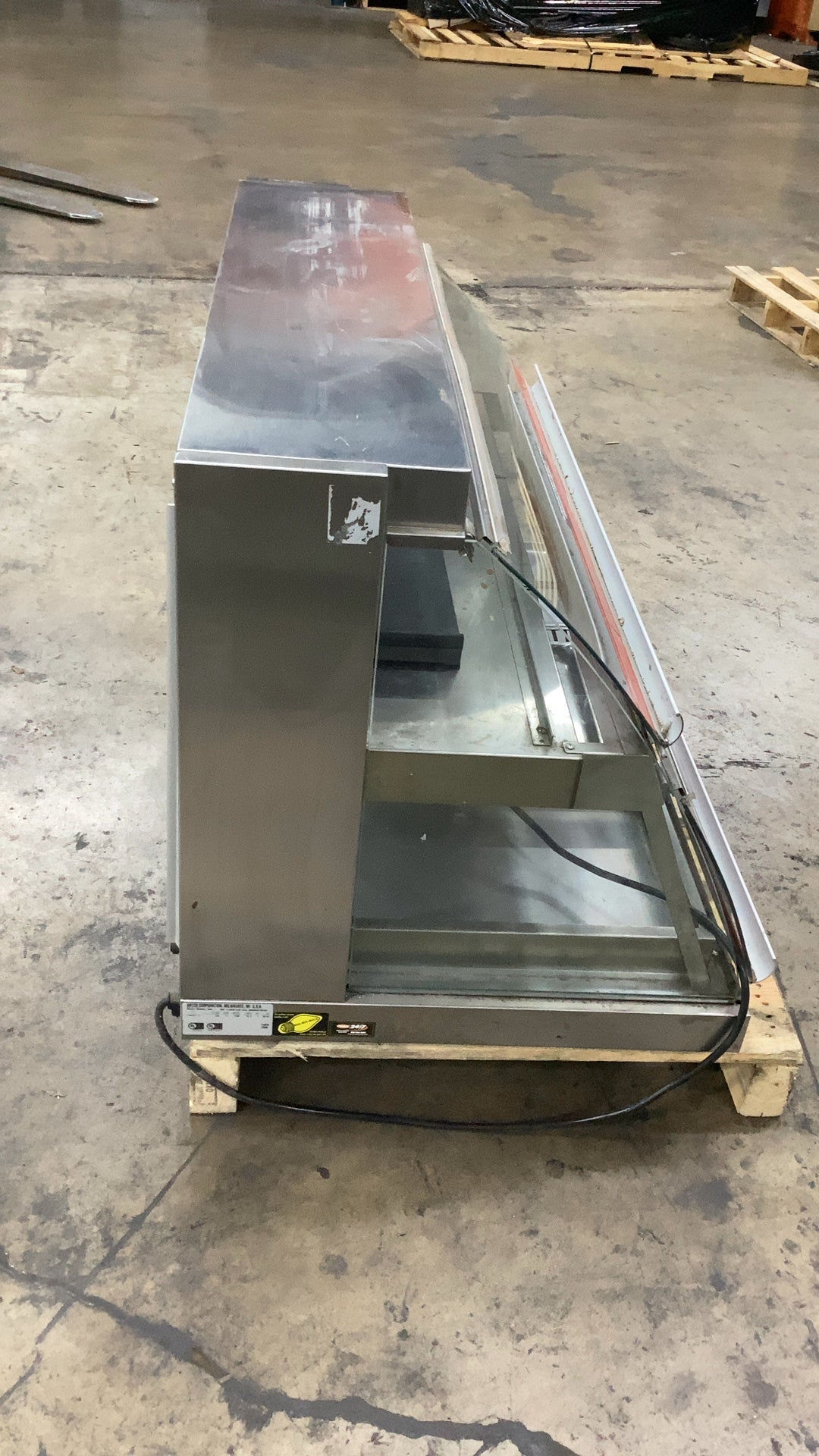 HATCO GRCDH-3PD 2-Tier Heated Display Case