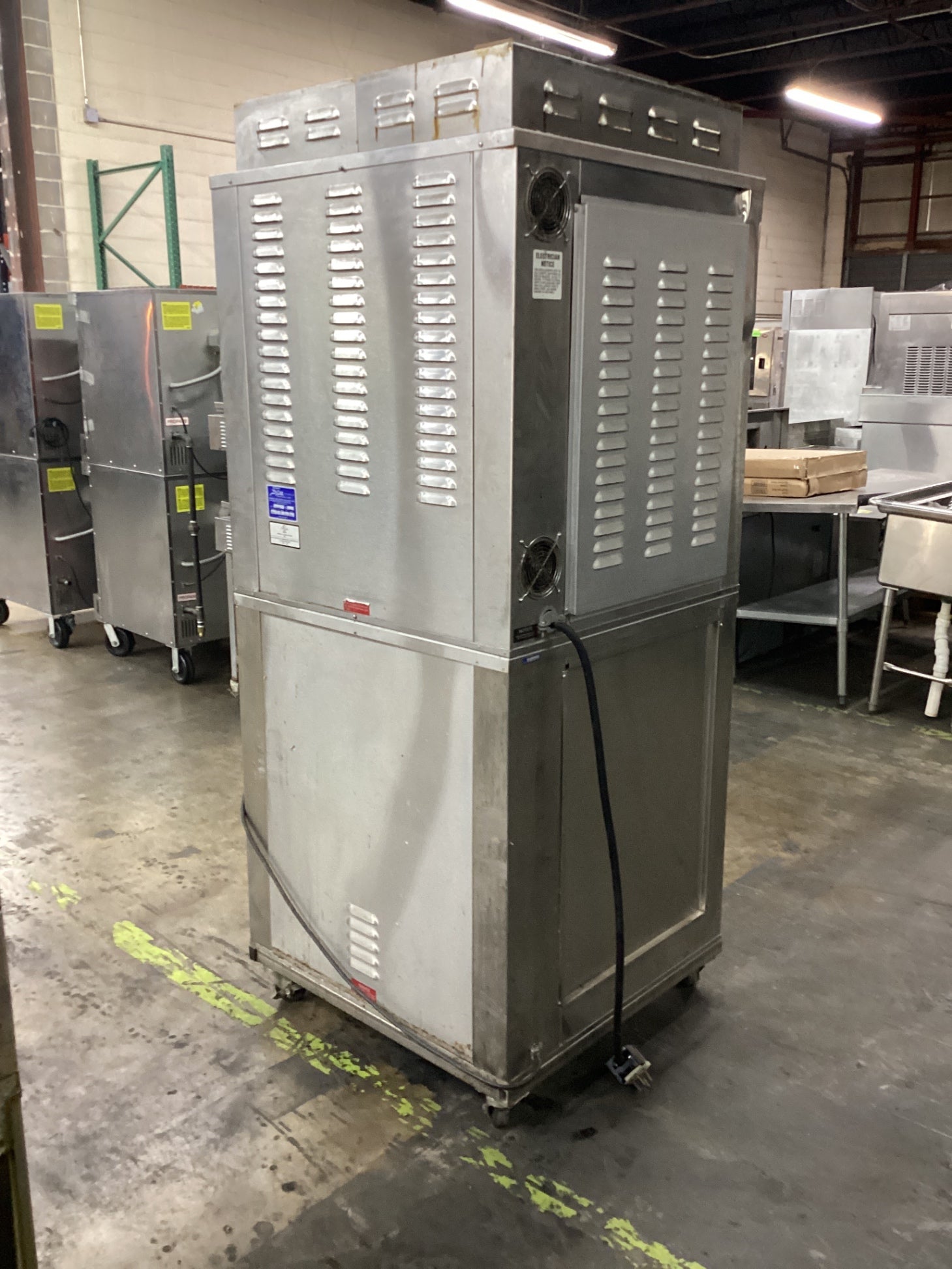DeLUXE EQUIPMENT HSM-6 Double Deck Holding Cabinet