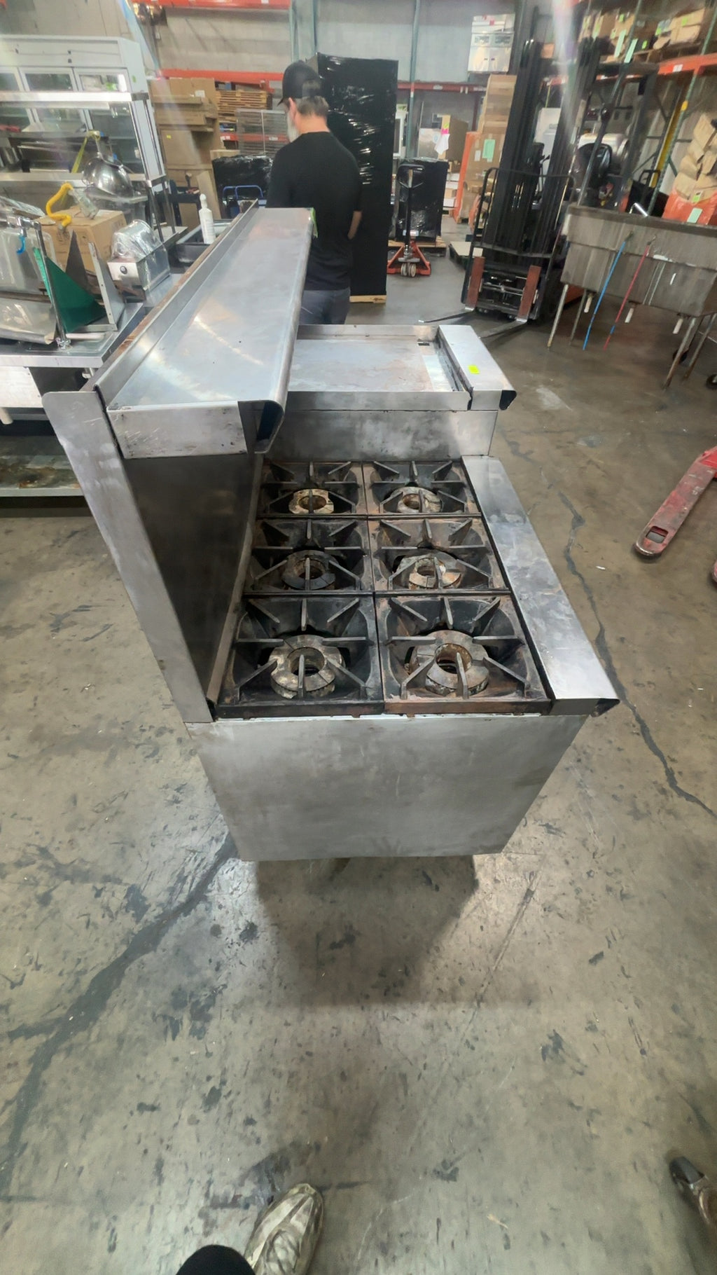 Commercial Range W/ 6 Burners, 24 Inch Griddle And Oven Base