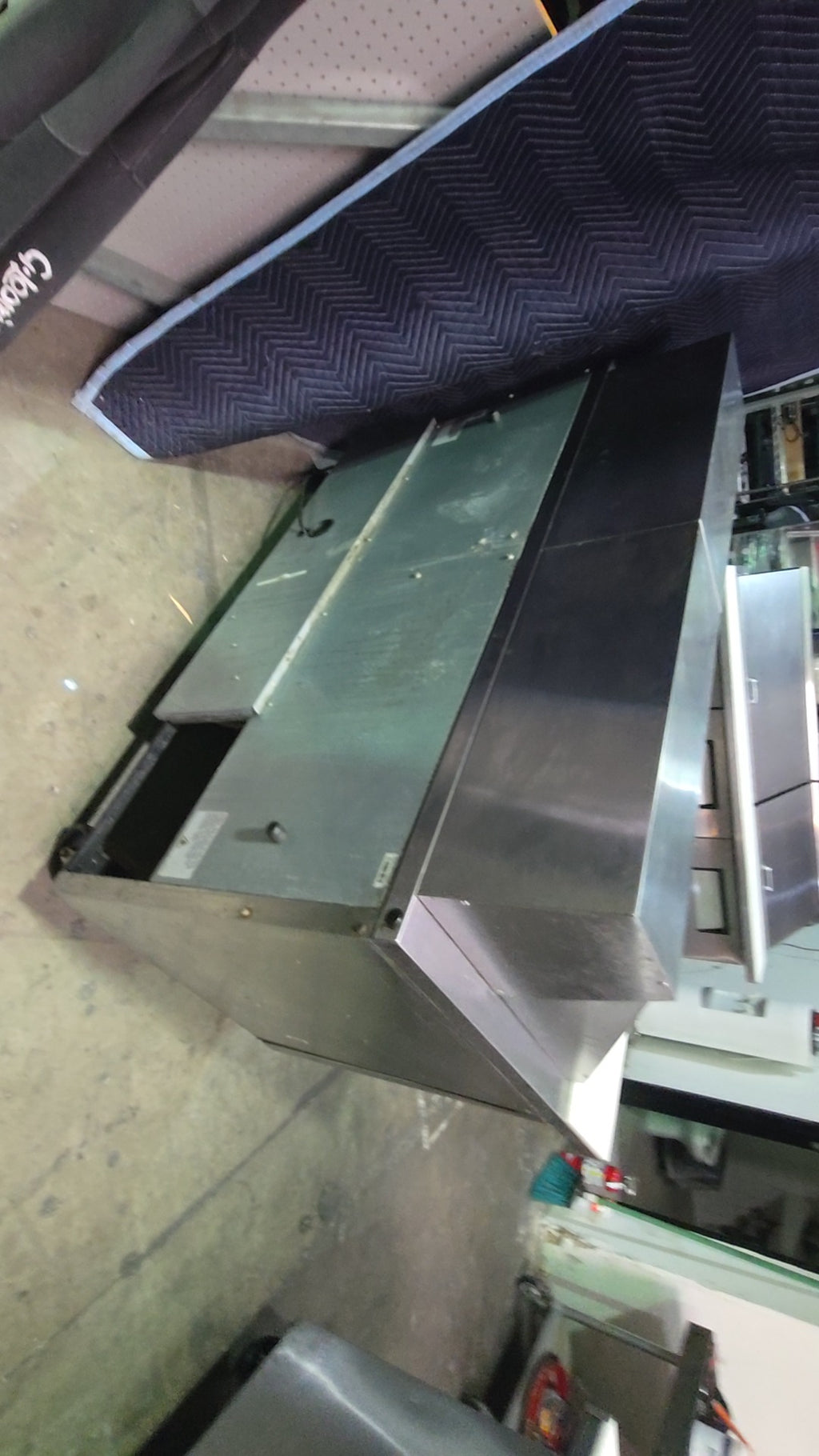 True TSSU-60-24M-B-ST-HC Refrigerator, Undercounter Prep Table 2 Doors 2 Drawers Stainless Steel