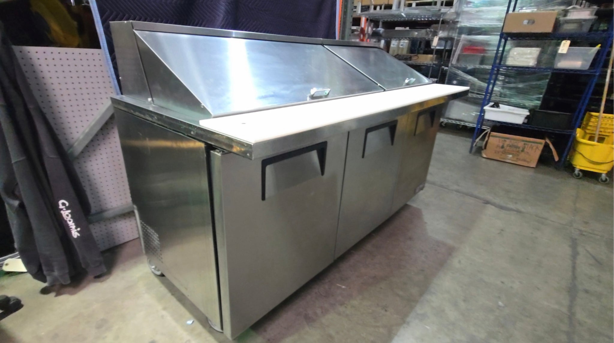 True TSSU-72-30M-B-ST Refrigerator, Sandwich/Salad Prep Table 2 Doors Stainless Steel With Cutting Board