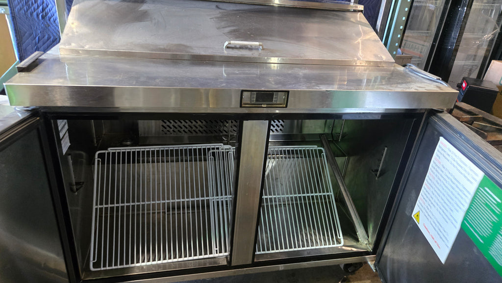 Autos Refrigerator, Salad Prep Table 2-Door With Overshelf 115V