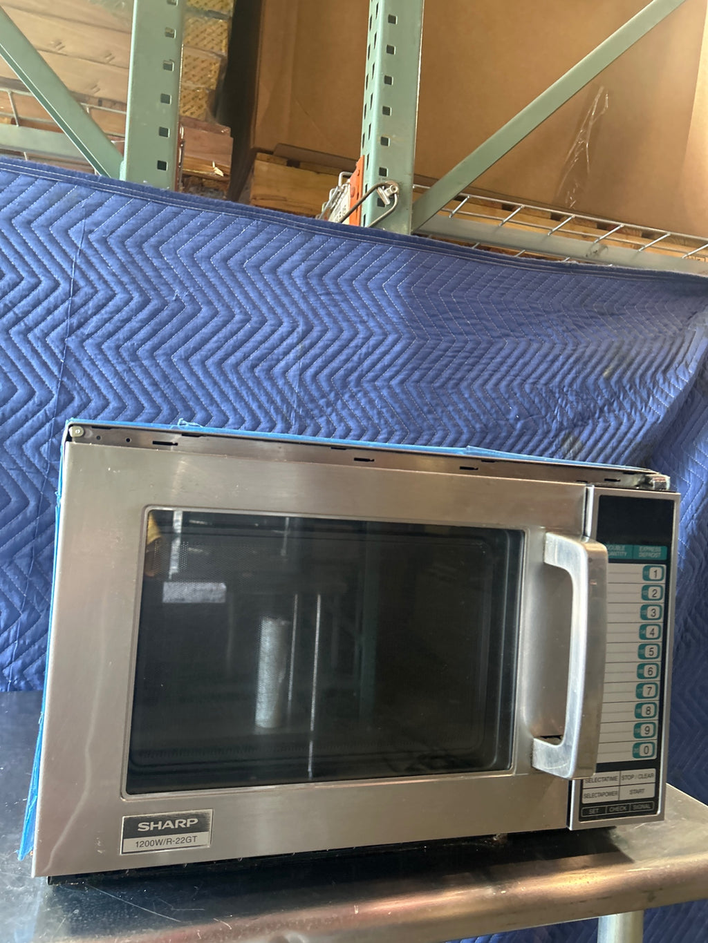 SHARP R-22GT-F Commercial Microwave Oven