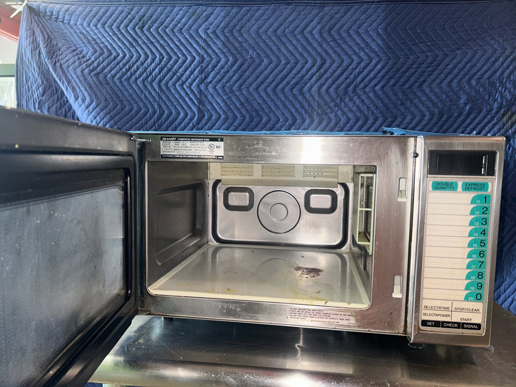 SHARP R-21LTF Commercial Microwave Oven