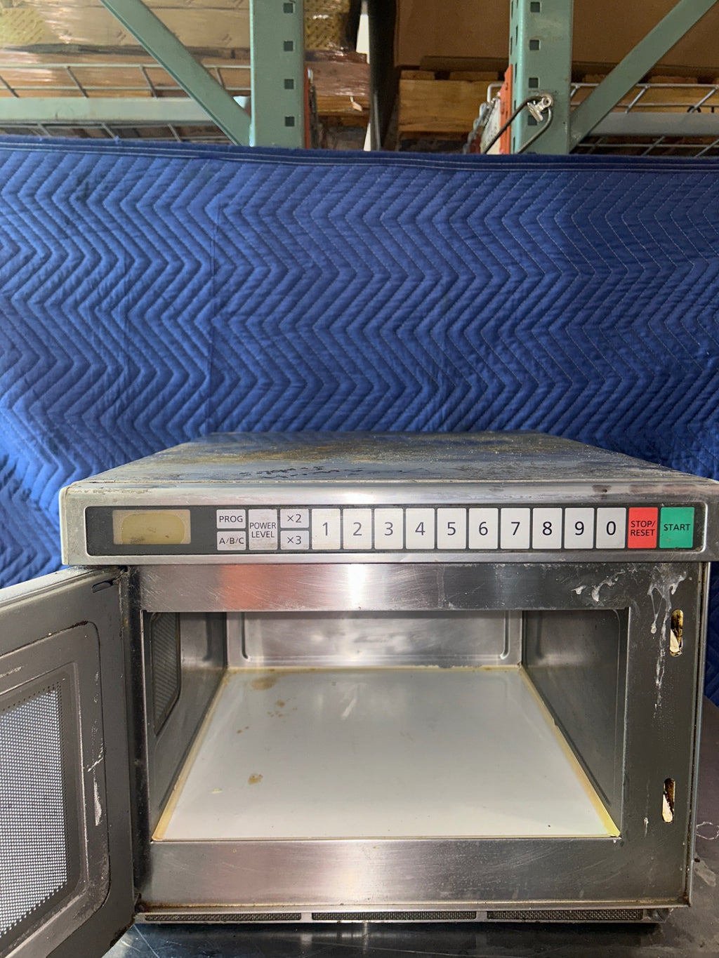 Panasonic NE-17523 Commercial Microwave Oven