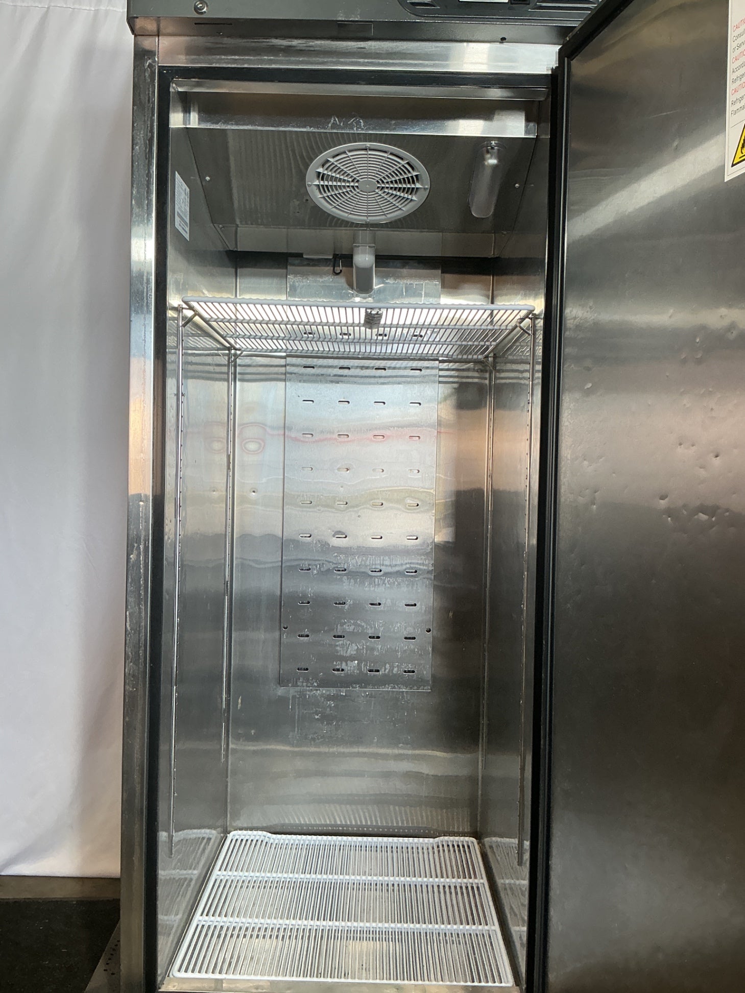 Migali C-1R-HC Top Mount Reach-Ins Vertical Cooler