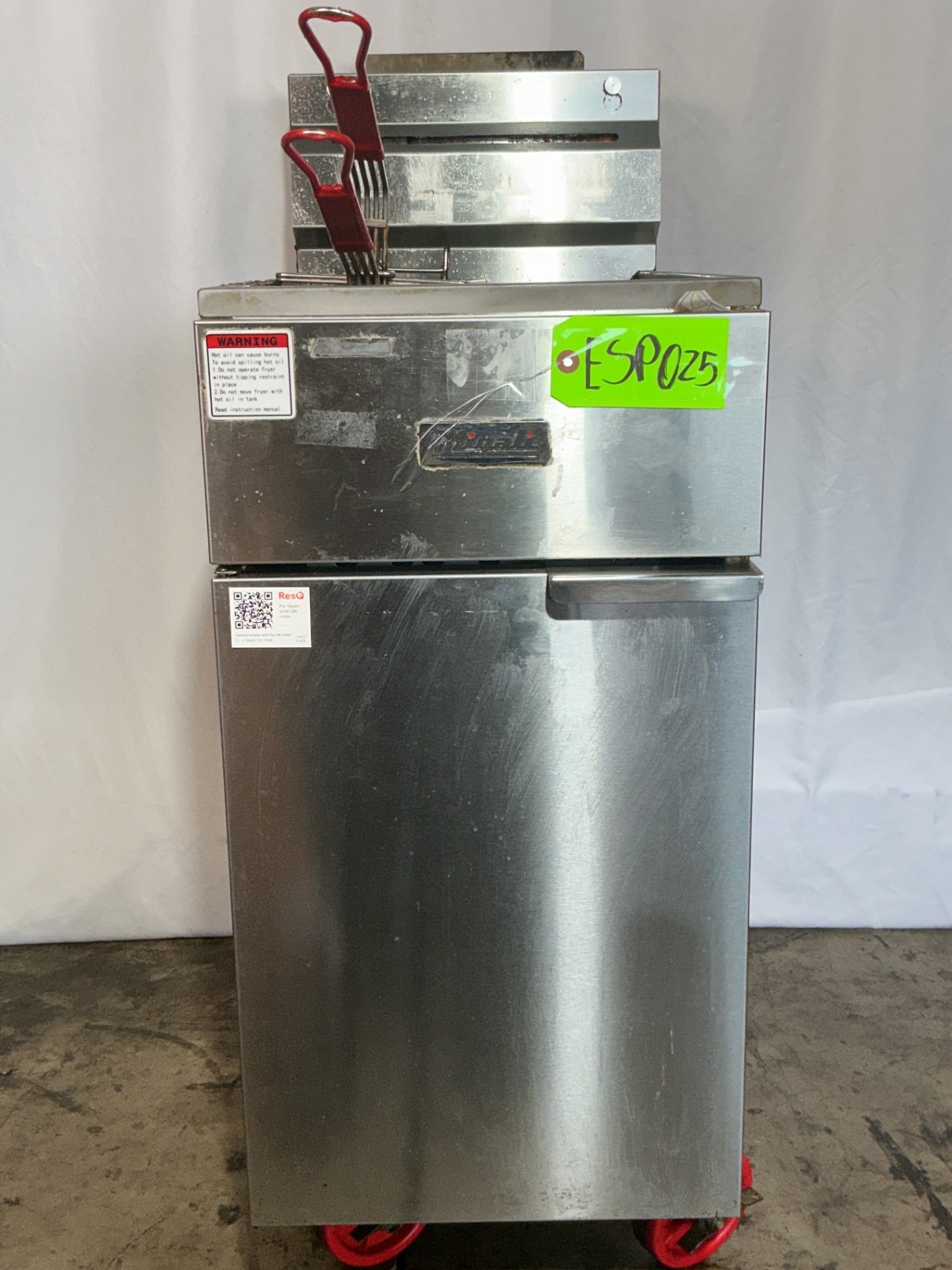 Migali C-F40-NG Gas Fryer - (1) 40 lb Vat, Floor Model