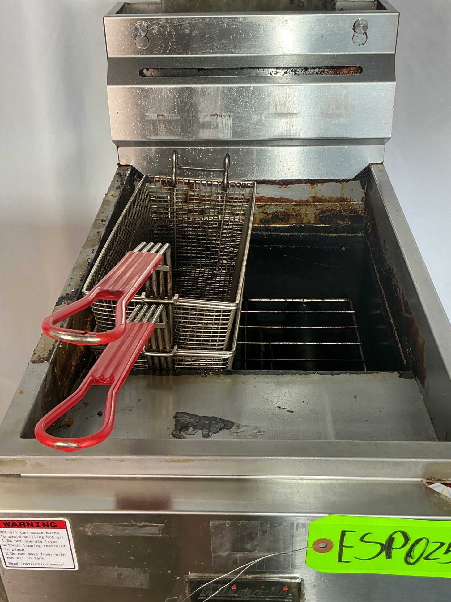 Migali C-F40-NG Gas Fryer - (1) 40 lb Vat, Floor Model