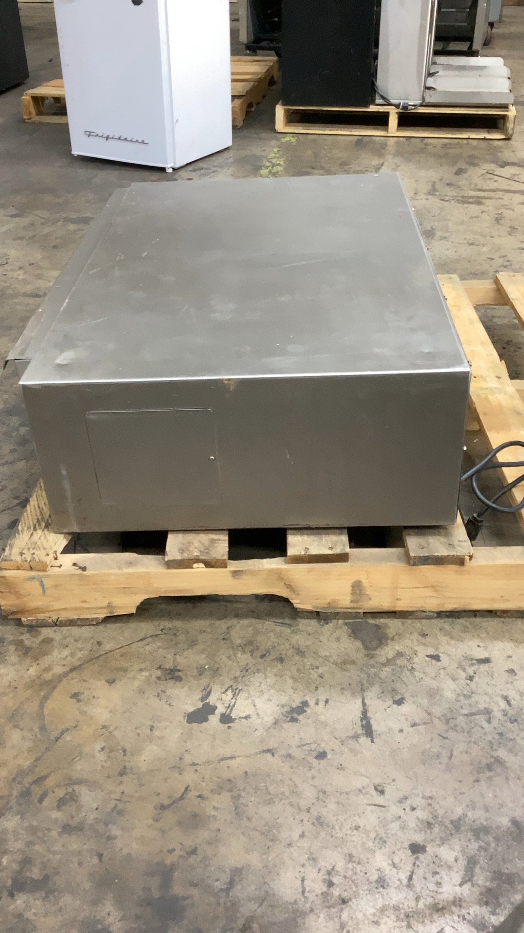 APW Wyott BW-60 Bun Warmer