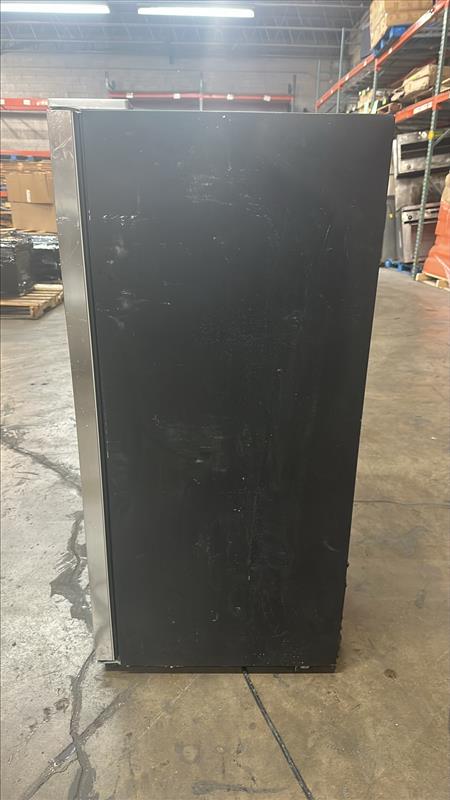 IDW GS-4-023EB Beverage Cooler