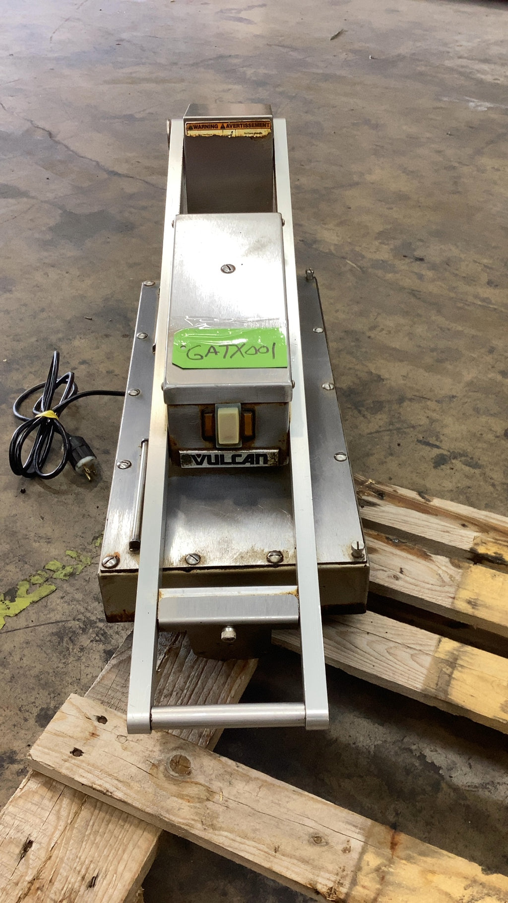 Vulcan VMCS-101 Electric Clamshell Griddle Top With Rapid Recovery Plate