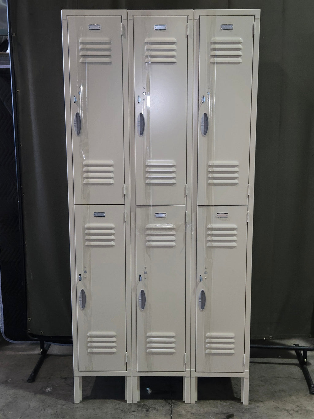 New Global Industrial 959101V Double Tier 6 Door Locker