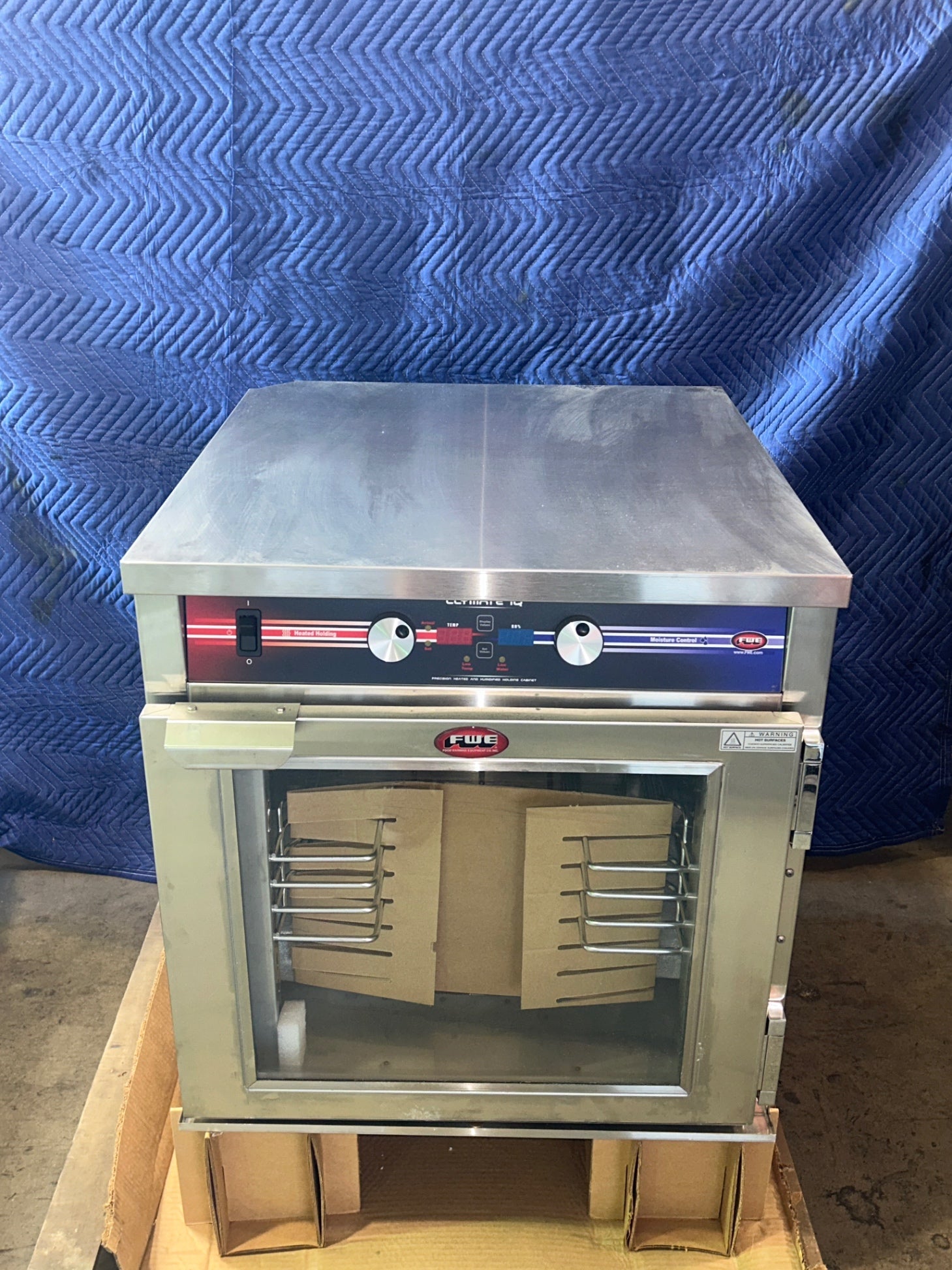 New FWE PHTT-4-KG Clymate IQ Precision Heated & Humidified Holding Cabinet