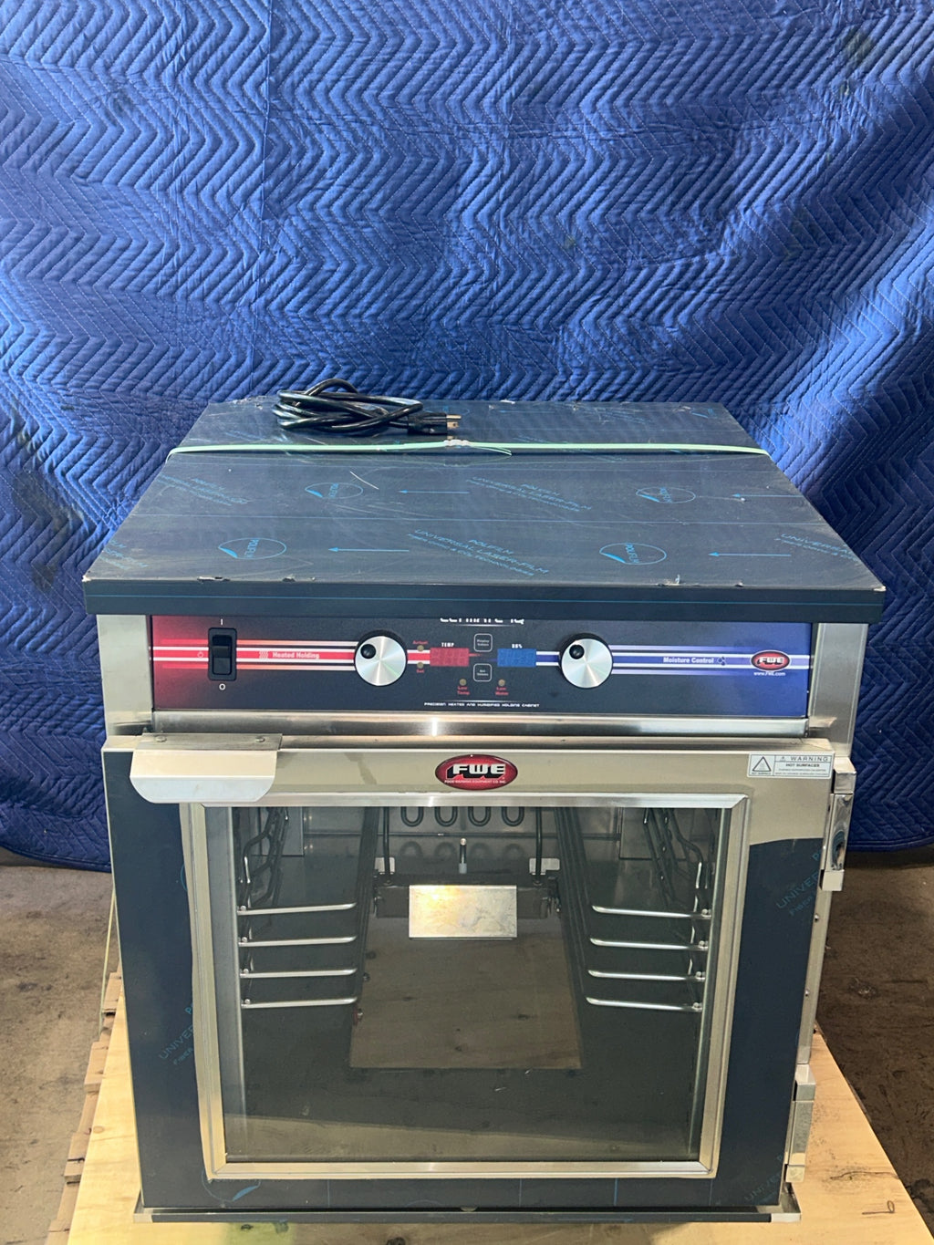 New FWE PHTT-4-KG Clymate IQ Precision Heated & Humidified Holding Cabinet