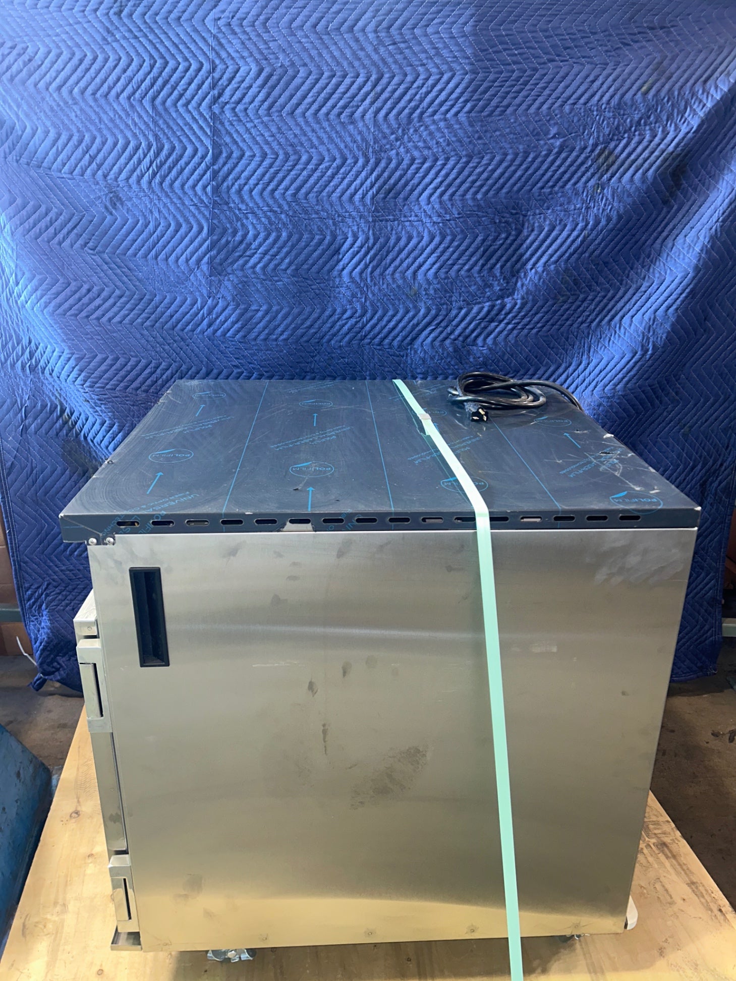New FWE PHTT-4-KG Clymate IQ Precision Heated & Humidified Holding Cabinet
