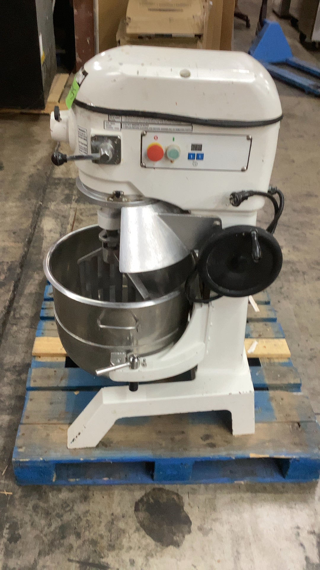 DOYON SM-402NA Mixer, Commercial Planetary 40 Quart Capacity