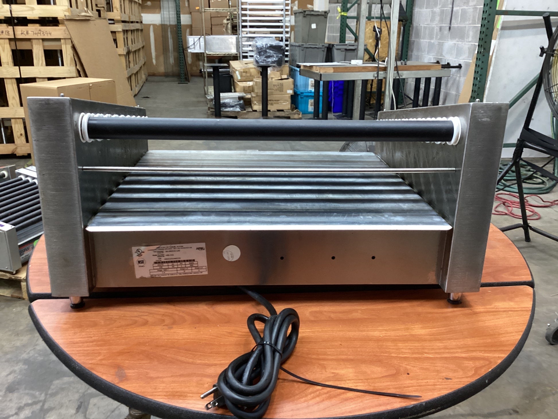 APW Wyott HRS-31S, 30 Hot Dog Roller Grill