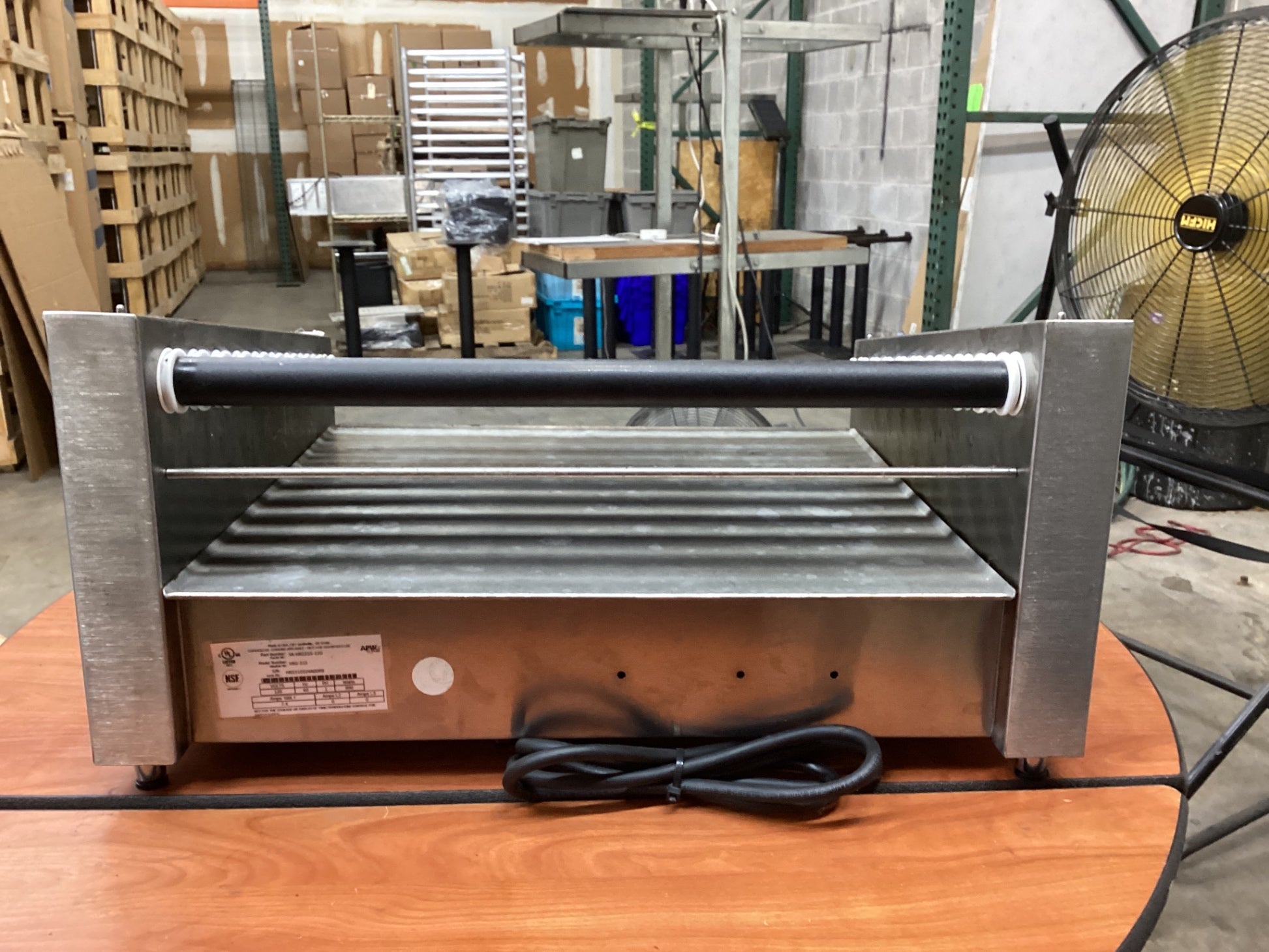 APW Wyott HRS-31S, 30 Hot Dog Roller Grill