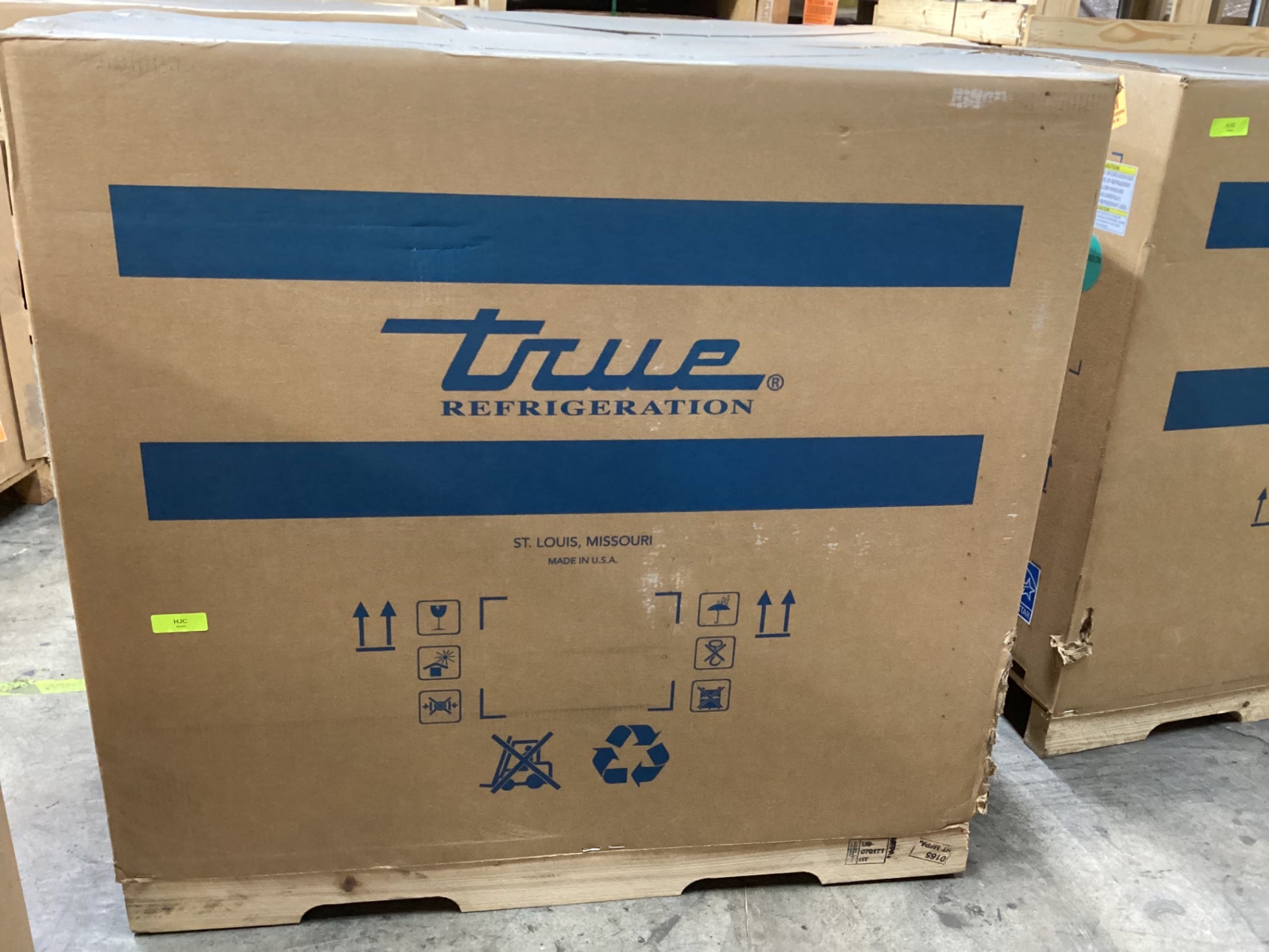 True TUC-48-HC 48" W Undercounter Refrigerator W/ (2) Sections & (2) Doors, 115v