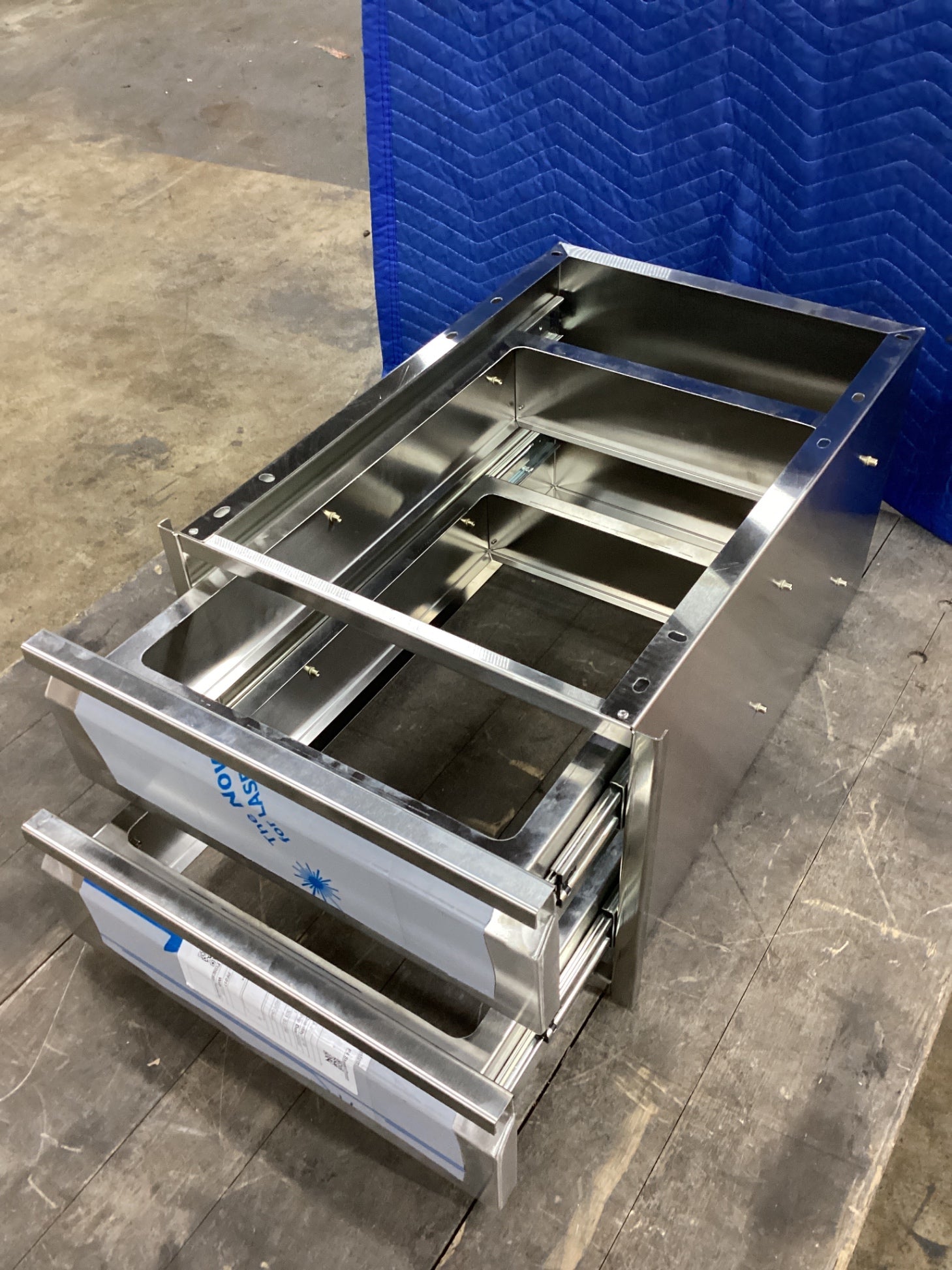 John Boos Prop Z- DRW2FULLPAN-S30 Undercounter Bun Drawer