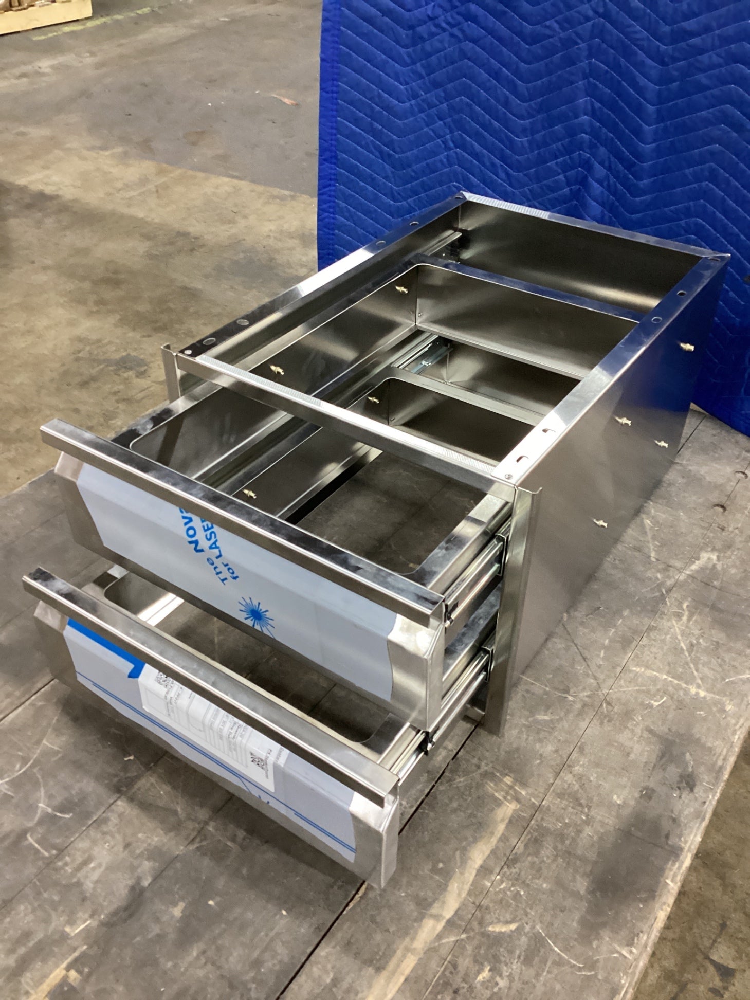 John Boos Prop Z- DRW2FULLPAN-S30 Undercounter Bun Drawer