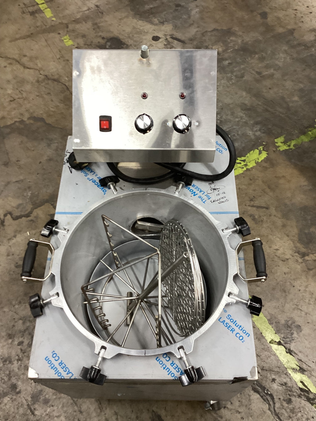 Ozark 62412-05A Pressure Smoker