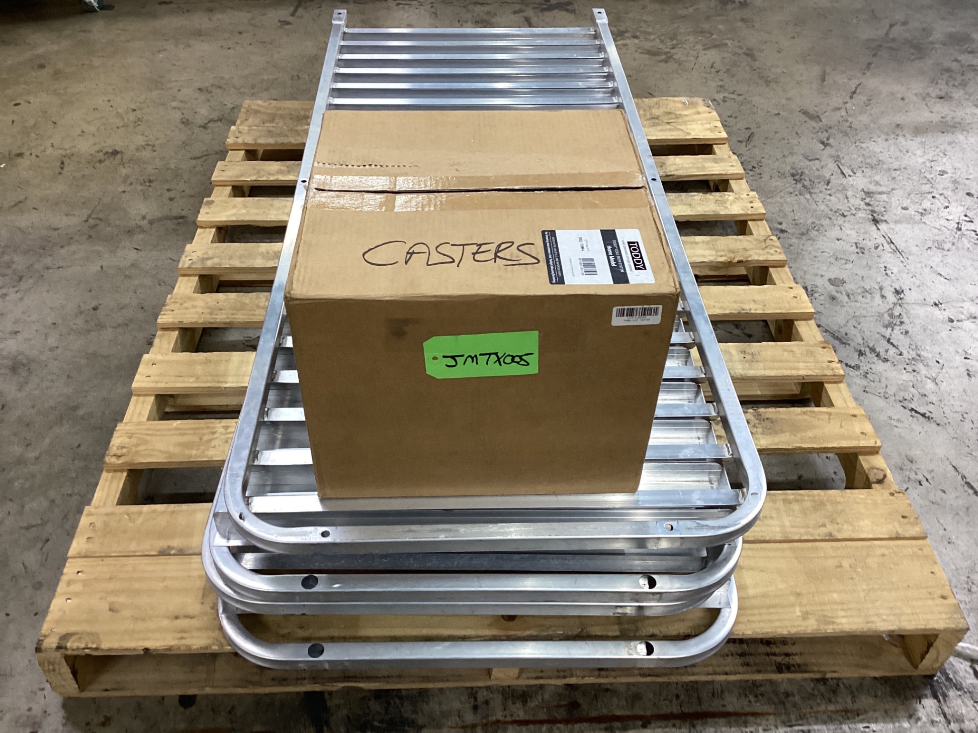 Steelton 109RACKECON 20 Pan End Load Bun/ Sheet Pan Rack W/ Casters