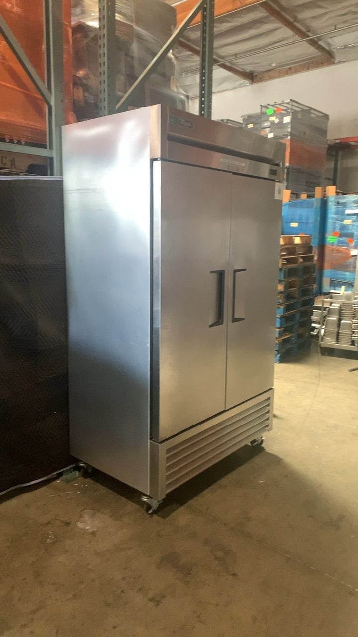 True T-49F-HC Commercial Freezer, Upright 2 Solid Swing Doors, Bottom Mount Compressor, R290 Refrigerant, 115V, 1 Phase, 9.6 Amps