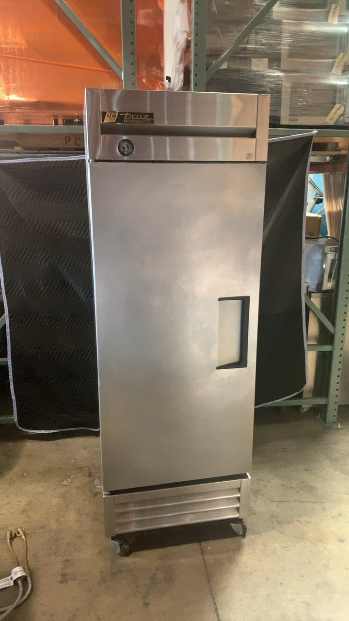 True T-19 Refrigerator, Upright Reach-In Stainless Steel Single Swing Door Bottom Mount Compressor Wire Shelves Electric
