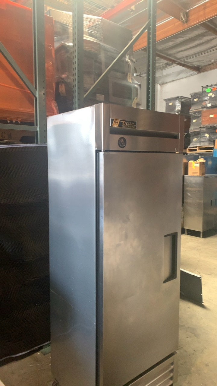 True T-19 Refrigerator, Upright Reach-In Stainless Steel Single Swing Door Bottom Mount Compressor Wire Shelves Electric