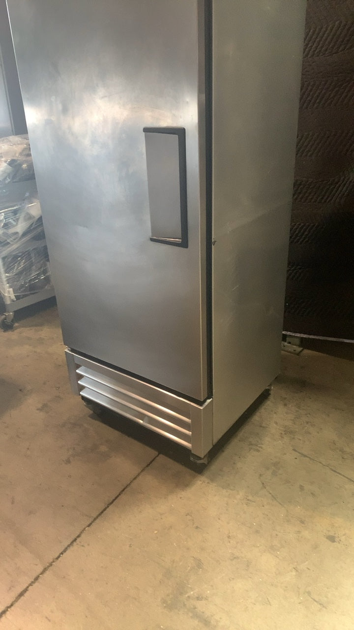 True T-19 Refrigerator, Upright Reach-In Stainless Steel Single Swing Door Bottom Mount Compressor Wire Shelves Electric