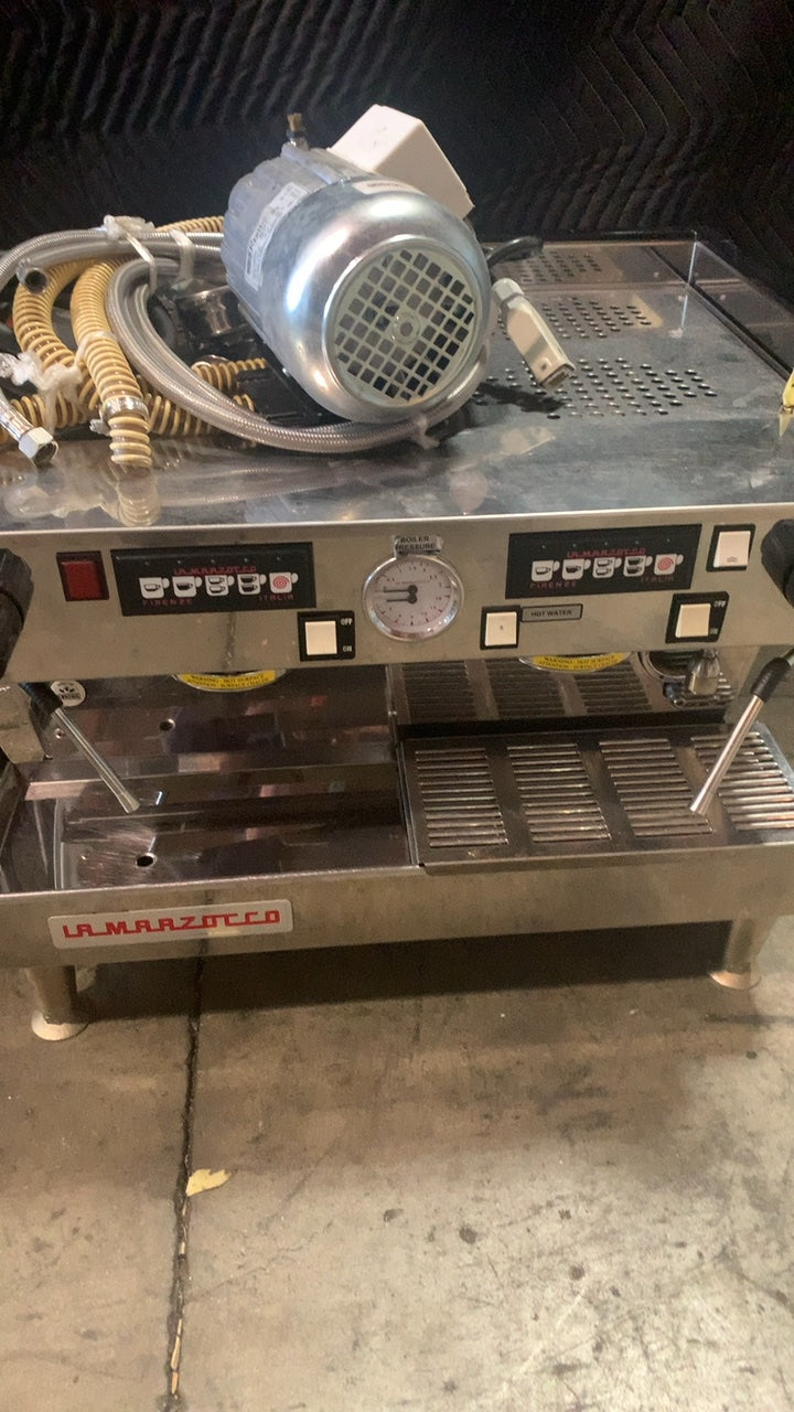 La Marzocco Linea Classic 2-Group Commercial Espresso Machine 2 Group Stainless Steel External Pump