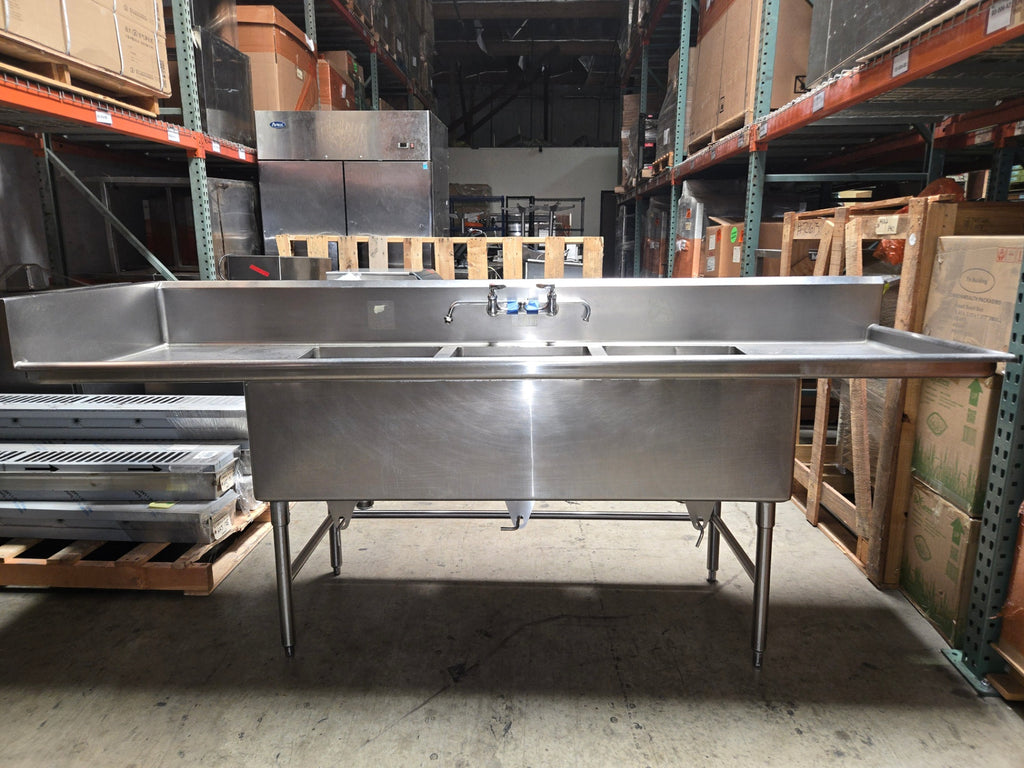 HD-3CS-2DB Commercial Sink, 3-Compartment Double Drainboard Stainless Steel Construction Gooseneck Faucet