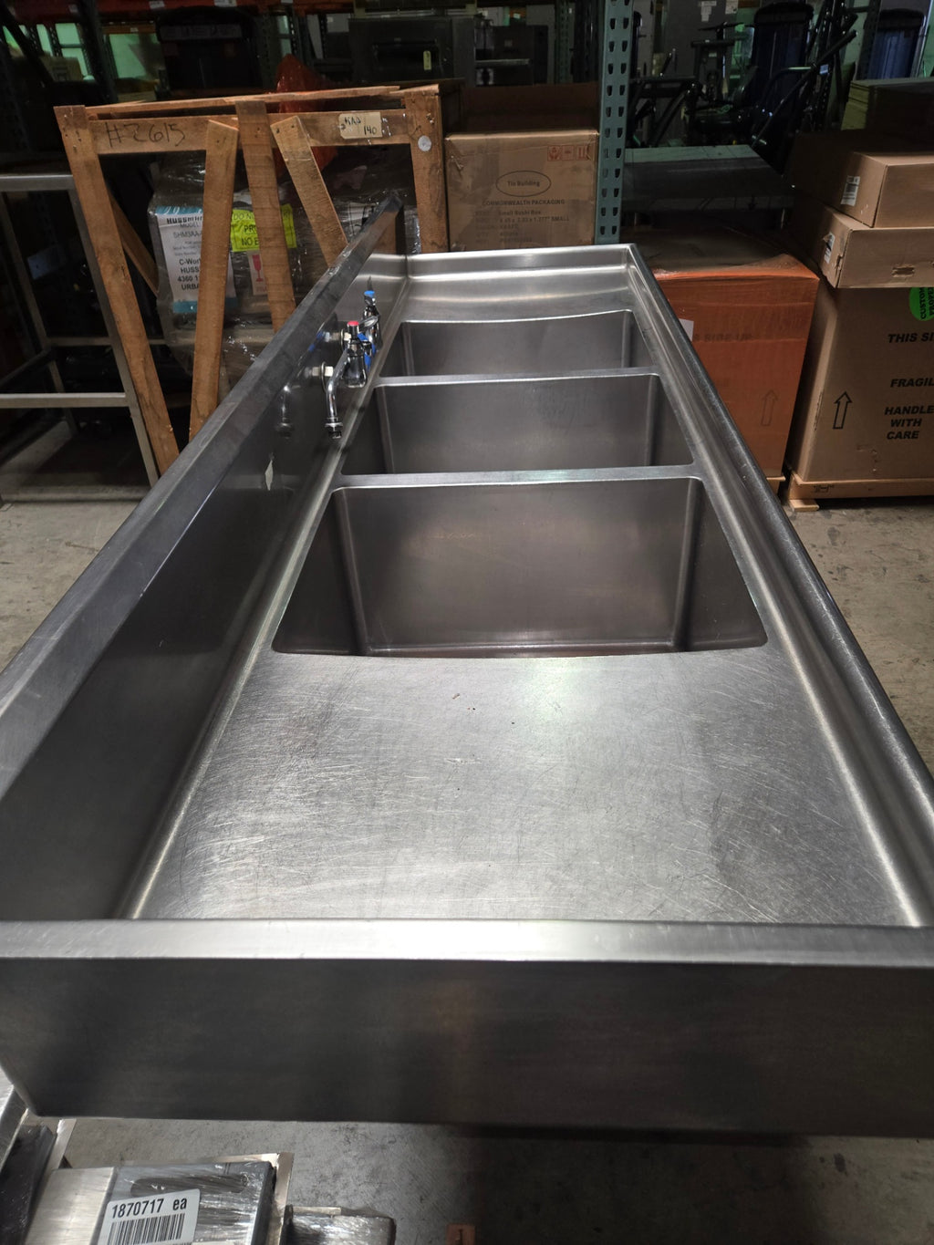 HD-3CS-2DB Commercial Sink, 3-Compartment Double Drainboard Stainless Steel Construction Gooseneck Faucet